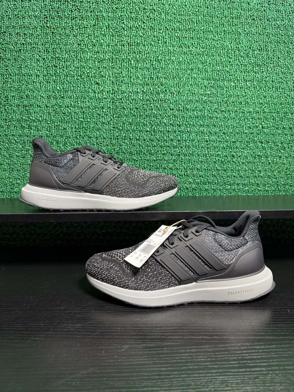 Adidas Ultradream DNA Running Shoes Size 7